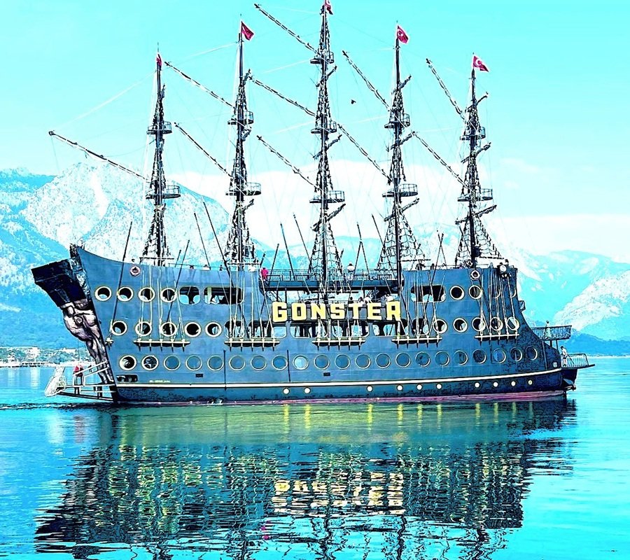 Пиратский корабль