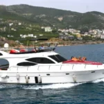 Аренда яхты My Dreams в Алании — частный дневной и закатный круиз из Новой марины. Просторная моторная яхта, обед на борту, трансфер включён. До 12 гостей. Бронируйте сейчас!