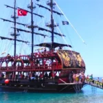 Морская прогулка из Кемера к Олимпос, Фаселис и Порто-Дженевиз. Купание, живописные бухты и отдых на Средиземном море. Забронируйте онлайн.